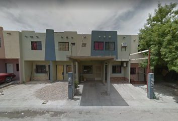 Casa en  Calle Del Bajío, Los Virreyes, Nogales, Sonora, 84090, Mex