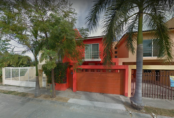 Casa en fraccionamiento en  Calle Río Nilo, Fracc Residencial Fluvial Vallarta, Puerto Vallarta, Jalisco, 48312, Mex