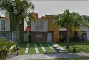 Casa en fraccionamiento en  Circuito Jorge Lozano 1095-1121, Fraccionamiento Campo Sur, Tlajomulco De Zúñiga, Jalisco, 45656, Mex