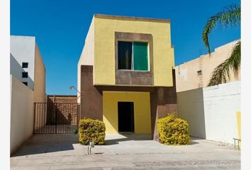 Casa en  Boulevard Senderos, Fracc Residencial Senderos, Torreón, Coahuila De Zaragoza, 27018, Mex