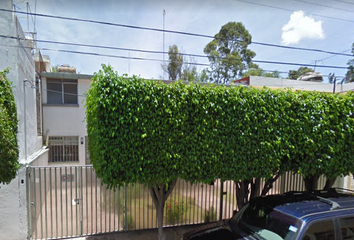 Casa en  Avenida De Los Cedros, Eucaliptos I, Querétaro, 76170, Mex
