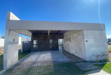 Casa en fraccionamiento en  Paseo Punta Tiburón, José Luis Uscanga, Alvarado, Veracruz De Ignacio De La Llave, 95264, Mex