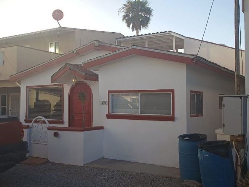 venta Casa en Plaza del Sol (Piramides), Playas de Rosarito (EB-LI8718s)-  