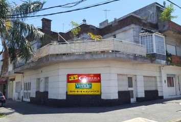 Casa en  Calle Campo De Mayo 7502-7592, Caseros, Tres De Febrero, B1657, Provincia De Buenos Aires, Arg