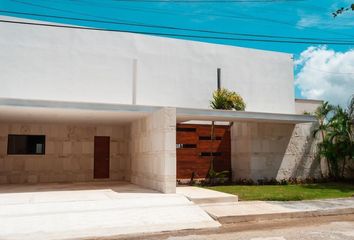 Casa en  Leandro Valle, Mérida, Mérida, Yucatán