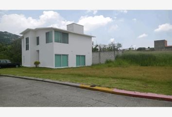 Casa en  Privada Barrio De La Joya 2-8, Fraccionamiento Las Fincas, Jiutepec, Morelos, 62565, Mex