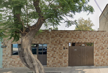 Casa en  Farmacia Lupe, Rafael Solana Verduguillo, Del Valle, San Simón Ticumac, Benito Juárez, Ciudad De México, 03660, Mex