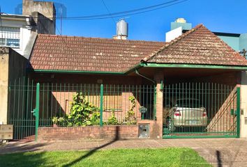 Casa en  Adrogué, Partido De Almirante Brown