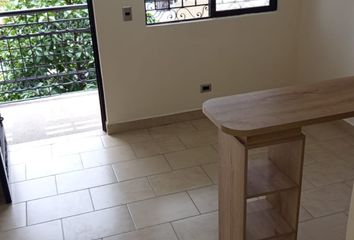 Apartment for rent in Rosales, Medellín