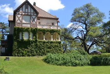 Casa en  Cumbres Del Golf, Villa Allende