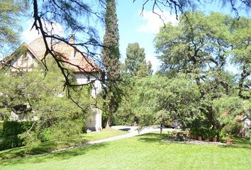 Casa en  Cumbres Del Golf, Villa Allende