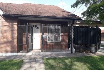 Casa en  Castelar, Partido De Morón