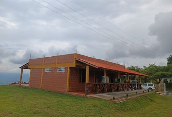 Villa-Quinta en  Cl. 18 #292, Tuluá, Valle Del Cauca, Colombia