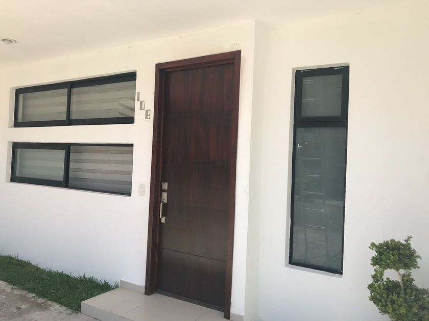 renta Casa en La Moraleja, Zapopan, Jalisco (EB-MY4066r)