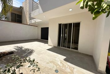 Casa en  Circuito Quinta La Joya, Quintas San Isidro, Torreón, Coahuila De Zaragoza, 27018, Mex