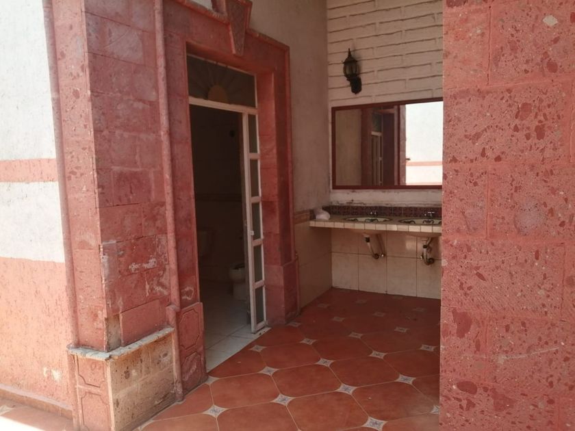 venta Casa en Alcalde Barranquitas, Guadalajara, Jalisco (EBKN0876s