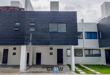 Casa en condominio en  Calle Julio Espinoza, Santa Maríasan Francisco, San Mateo Atenco, México, 52104, Mex