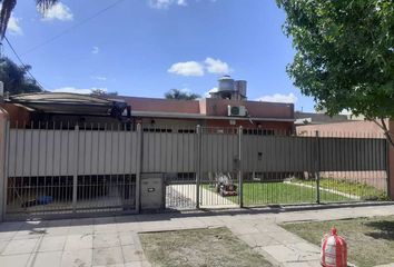 Casa en  Castelar, Partido De Morón