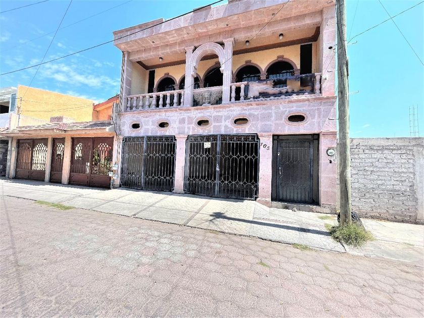venta Casa en Quintas del Marqués, Santiago de Querétaro, Municipio de  Querétaro (1623_2293)