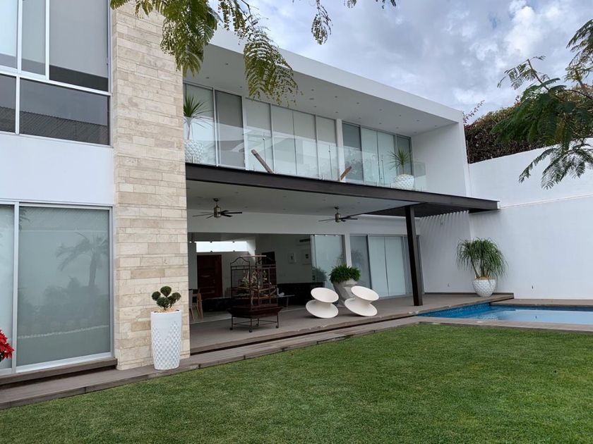 venta Casa en Vista Hermosa, Cuernavaca, Morelos (ROQ-613-Fr-V)