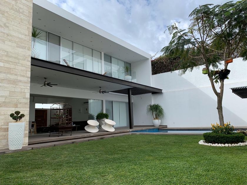 venta Casa en Vista Hermosa, Cuernavaca, Morelos (ROQ-613-Fr-V)