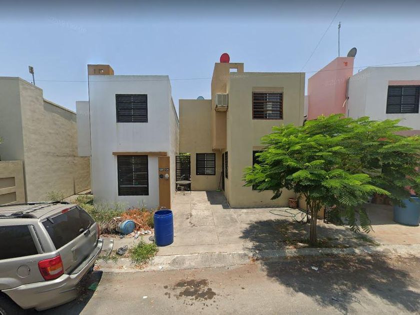 venta Casa en Santaluz, General Escobedo (ST5062)