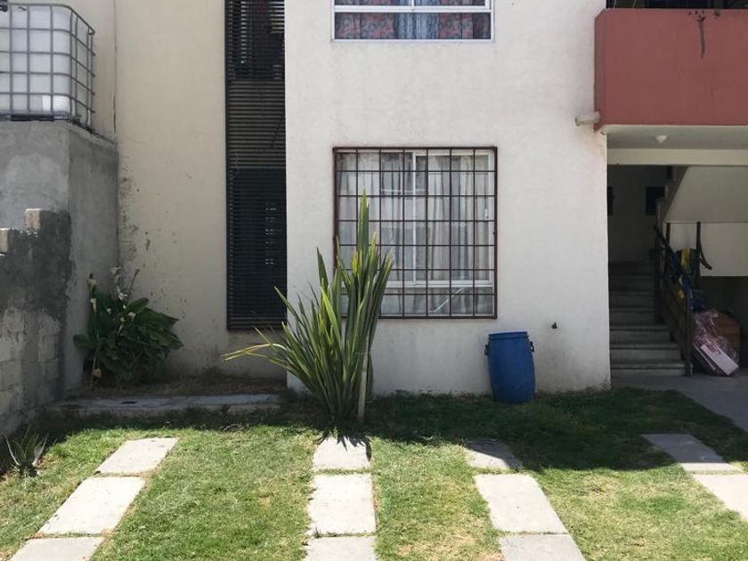 venta Casa en El Dorado, Huehuetoca, Huehuetoca (469773--468)