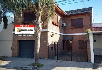 Casa en  Valentín Alsina, Partido De Lanús