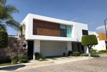 Casa en fraccionamiento en  Cluster 222a, Boulevard Paricutín, Lomas De Angelópolis, Tlaxcalancingo, Puebla, México