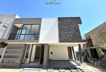 Casa en condominio en  Avenida General Ramón Corona, Base Aérea Militar No 5, Zapopan, Jalisco, 45138, Mex