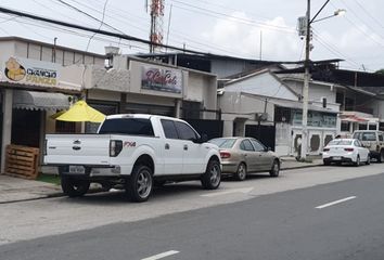 Local en  Av. Francisco Boloña 520y, Guayaquil 090511, Ecuador