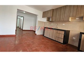 Departamento en  Avenida Los Pinos 852, Chaclacayo, Lima, 15472, Per
