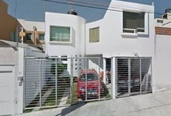 Casa en  Calle Toltecas, Jardines De Zavaleta, Puebla, 72150, Mex