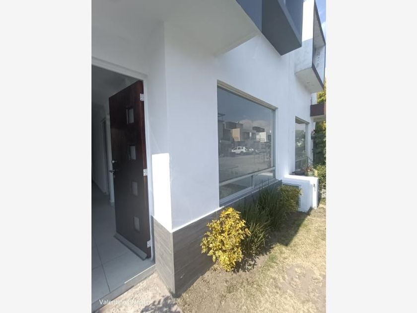 venta Casa en San Juan Cuautlancingo Centro, Cuautlancingo (MX22-MO8101)-  