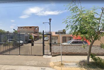 Casa en fraccionamiento en  Calle Condominio Laguna Tecomate 20, Fracc Geovillas La Arbolada, Tlajomulco De Zúñiga, Jalisco, 45653, Mex