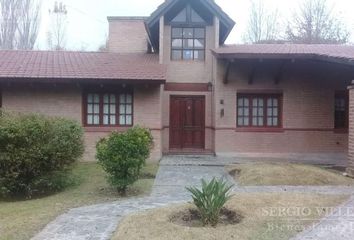 Casa en  Cumbres Del Golf, Villa Allende