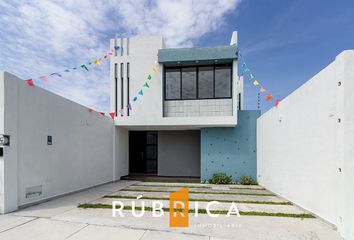 Casa en  Avenida Felipe Sevilla Del Río, Jardines Vista Hermosa, Colima, 28017, Mex