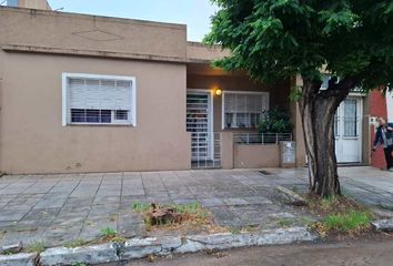 Casa en  Ezpeleta, Partido De Quilmes