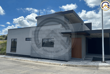 Casa en  Jacarandas, Conjunto Habitacional Ollintonal, Emiliano Zapata, Veracruz De Ignacio De La Llave, Mex