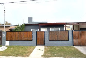 Casa en  Puerto Roldán, Roldán