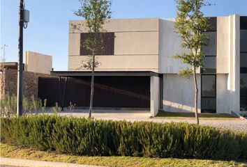 Casa en  Lomas Del Campanario Ii, Municipio De Querétaro