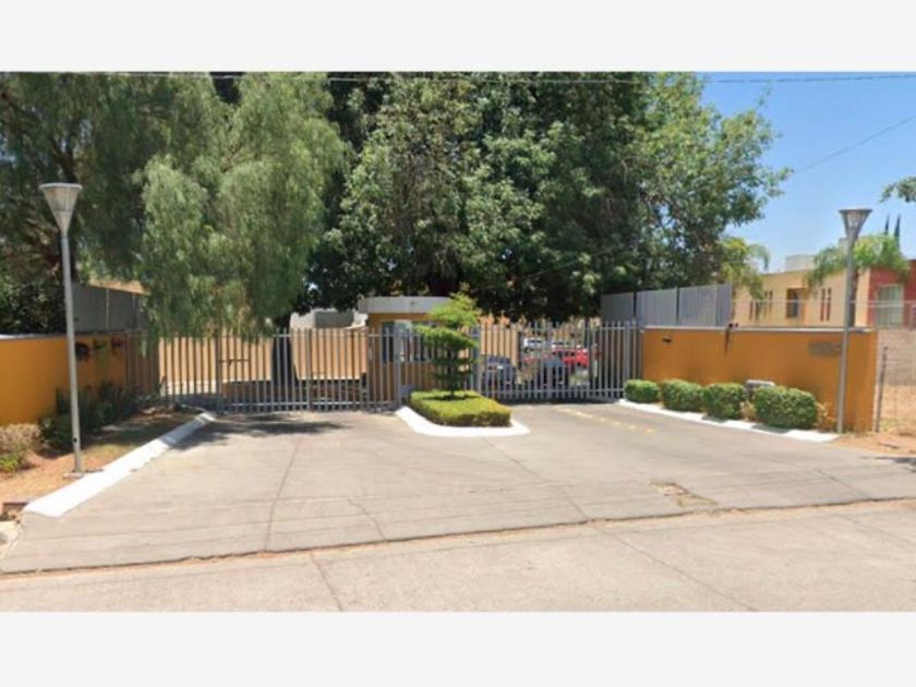 venta Casa en Artesanos, Guadalajara, Guadalajara, Jalisco (MX22NV3400