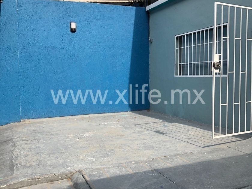 renta Casa en Lomas Manuel Avila Camacho, Naucalpan de Juárez (EB-HZ7013r)-  
