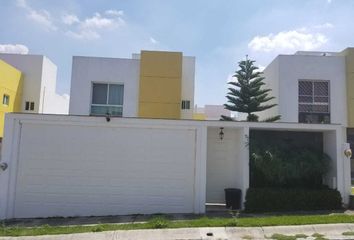 Casa en condominio en  Boulevard Puerto Barcelona, Fraccionamiento Banús, Tlajomulco De Zúñiga, Jalisco, 45640, Mex