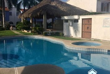 Casa en  Calle La Salitrera 8-14, Conjunto Habitacional Palma Real, Zihuatanejo De Azueta, Guerrero, 40880, Mex