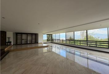 Apartment for rent in Poblado, Medellín