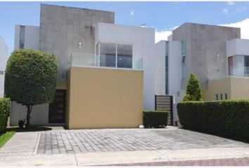 Casa en  San Lorenzo Coacalco, Metepec