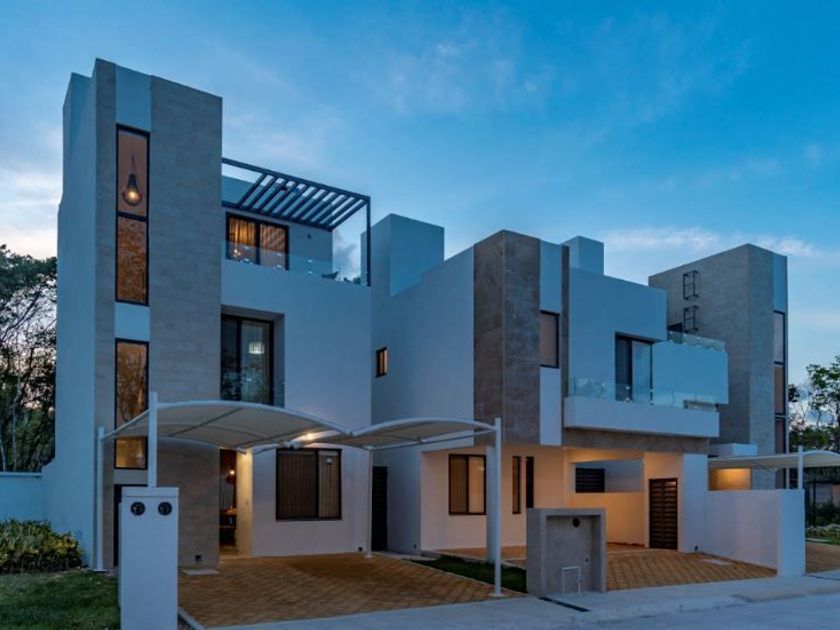 venta Casa en Chetumal Centro, Chetumal, Quintana Roo (EBFC5623s