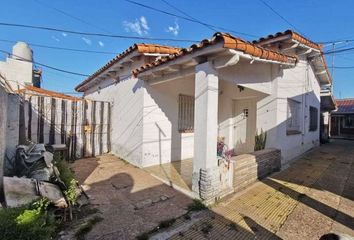 Casa en  Castelar, Partido De Morón