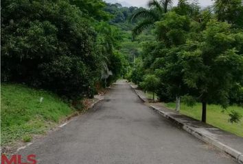 Lote de Terreno en  Poblado, Medellín